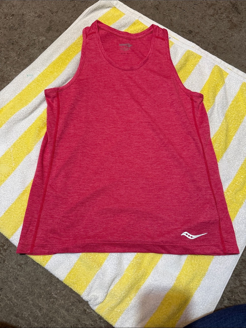 Women’s Performance Tank - pinkSaucony